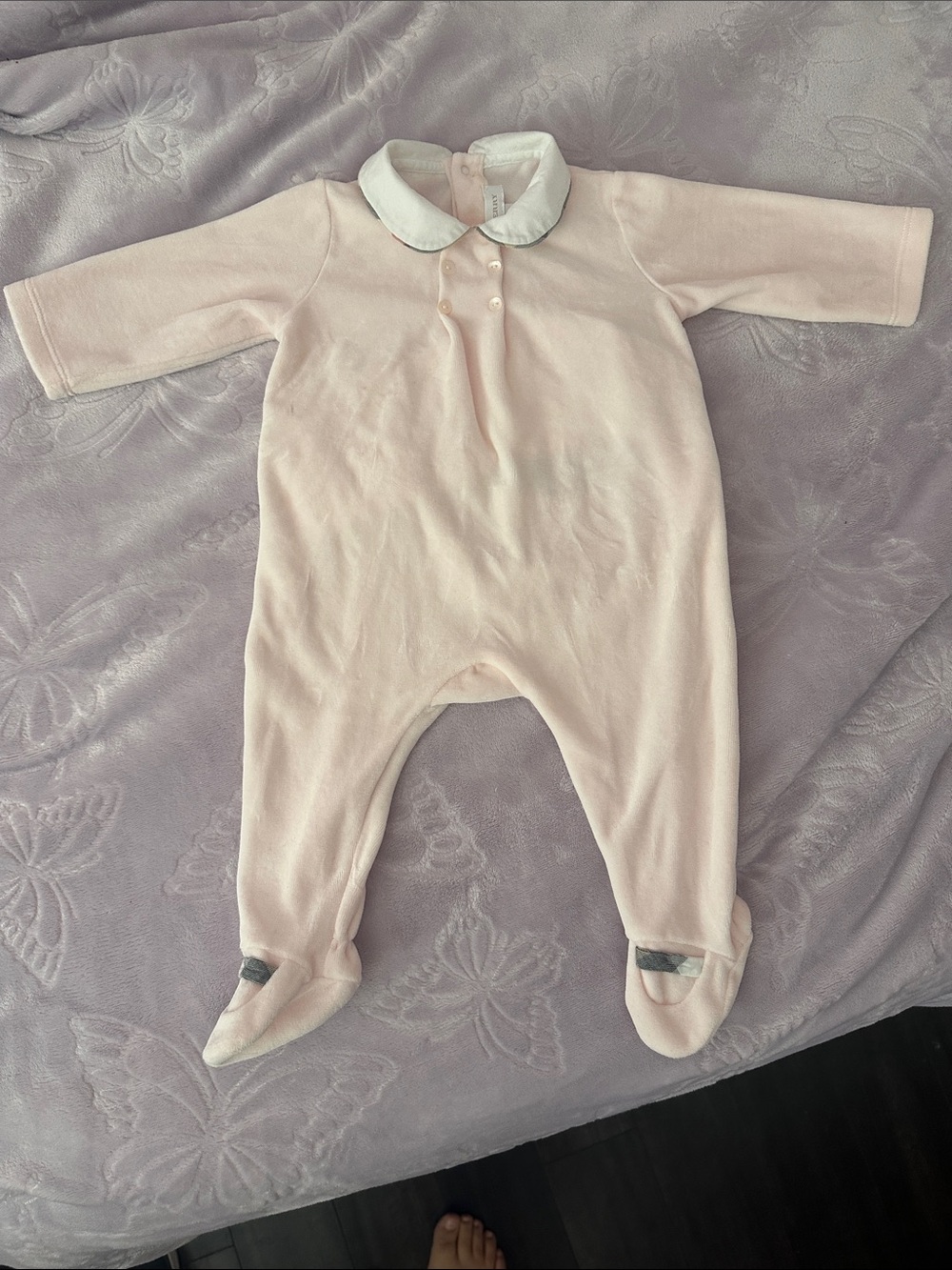 Burberry Classic Pink Collar Baby One-Piece
